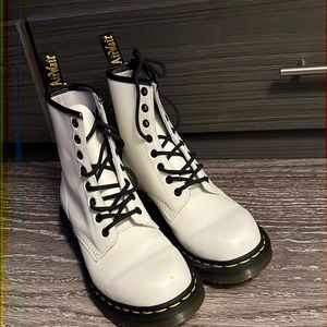 Dr. Martens , used great condition.